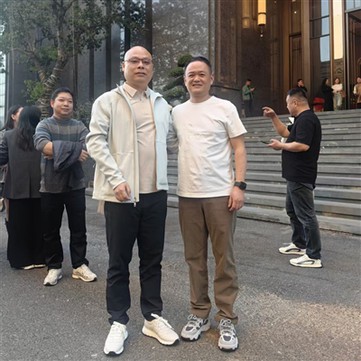 Zdravím vás na výroční schůzi klienta v roce 2025